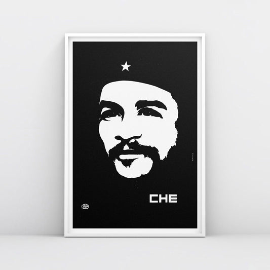 Iconic Soviet poster of Che Guevara from 1983 by Aksenov – revolutionary artwork